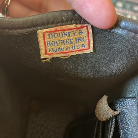 Vintage Dooney & Bourke crossbody - Picture 7 of 10